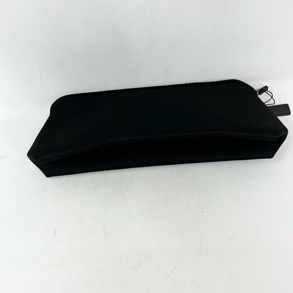 Skims Pouch Bag Women's 13.25"x5" Neoprene Waterproof Travel Toiletry NWT - Picture 3 of 8